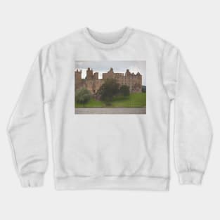 Linlithgow Palace , featured in the Outlander as Wentworth Prison Crewneck Sweatshirt